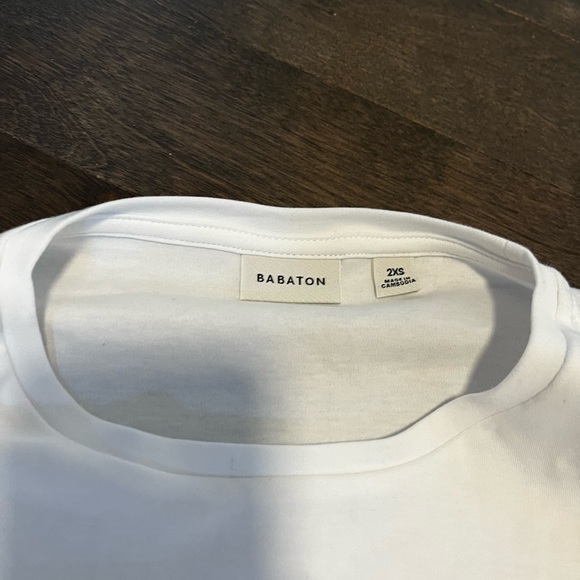 Babaton shoulderpad muscle tshirt, size XXS, NWT - Picture 2 of 4